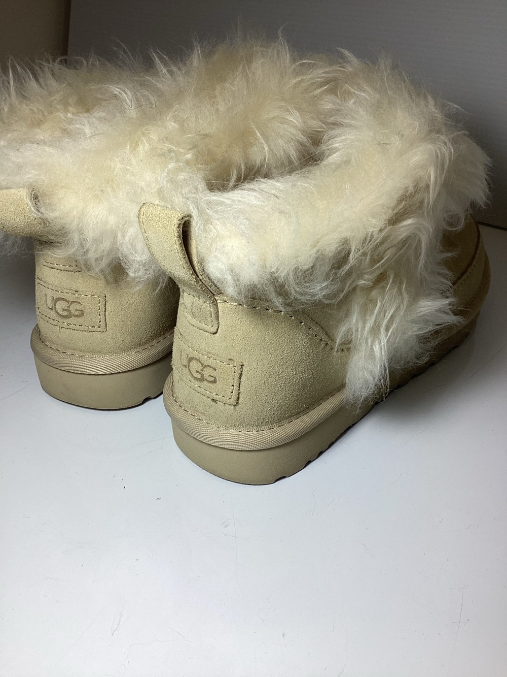 UGG Women's Classic Ultra Mini Chalet Round Toe Boots - Picture 3 of 4